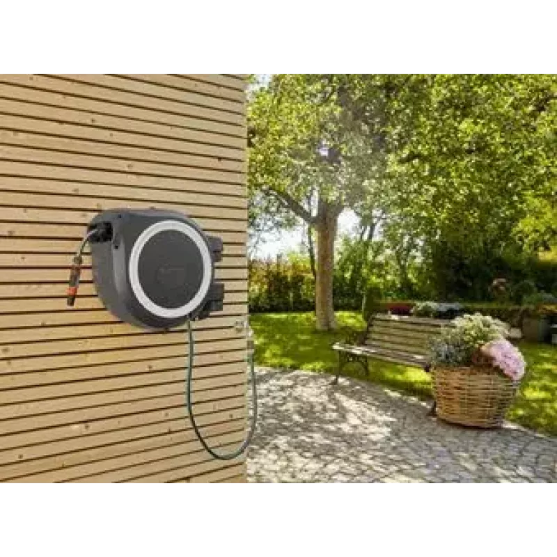 Ant sienos tvirtinama ritė Gardena RollUp Automatic juoda pilka