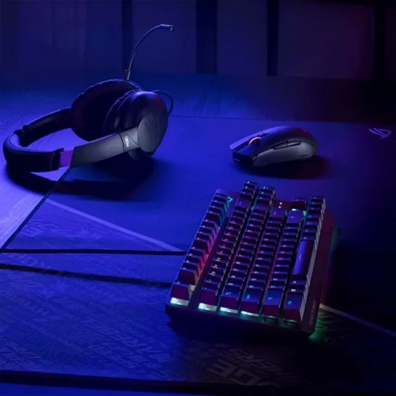 ASUS ROG Strix Go ausinės su mikrofonu, laidinės, ant galvos, žaidimams, USB Type-C, juodos