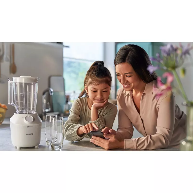 Stalinis trintuvas „Philips HR2041/00“ – 450 W, 1,9 l plastikinis indas, nerūdijančio plieno peiliai, baltas