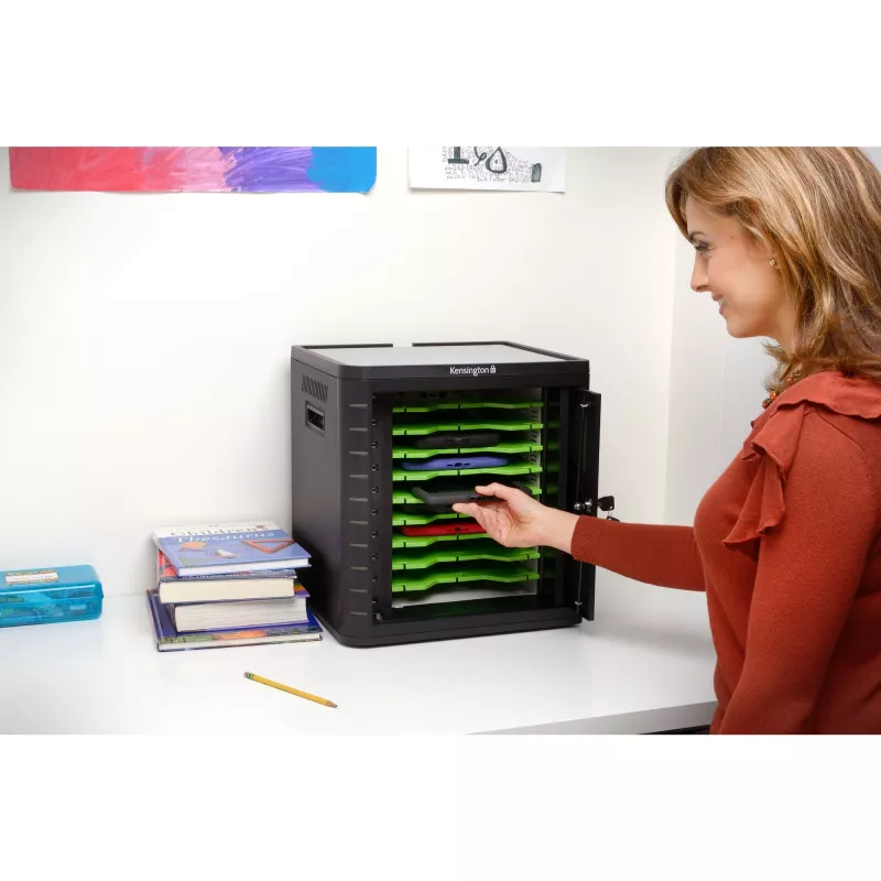 Kensington Charge & Sync Cabinet, Universal Tablet — Juoda