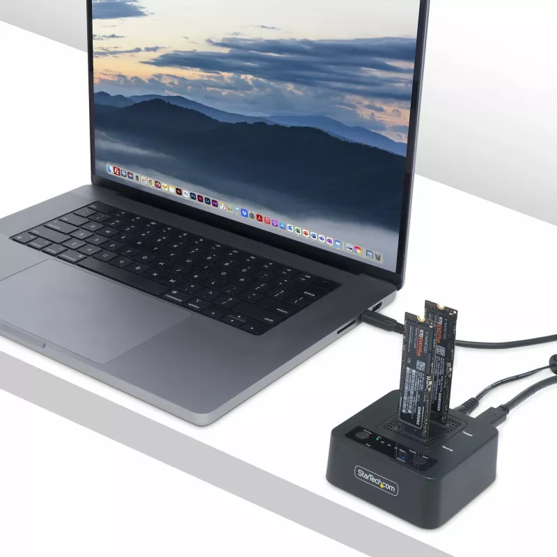 StarTech.com 1:1 M.2 NVMe diskų kopijavimo įrenginys, atskiras M.2 SSD klonavimo/kopijavimo įrenginys iki 90 GB/min., USB 3.2 20 Gbps M.2 dviejų lizdų diskų dokas, pridedami USB-C/A laidai