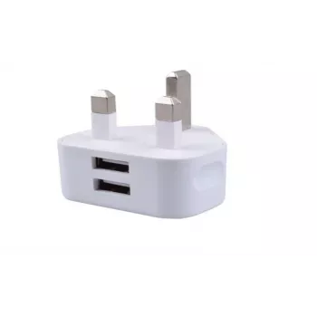 Microconnect PETRAVEL36 elektros kištukas baltas