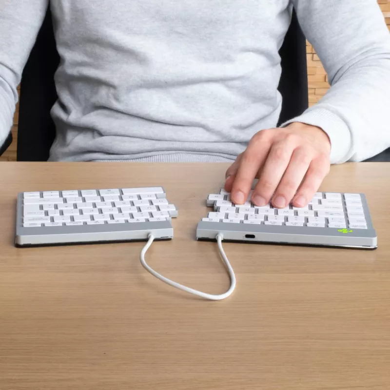 R-Go Tools Ergonominė klaviatūra R-Go Split Break su pertraukų programine įranga, ergonomiška padalinta klaviatūra, QWERTZ (DE), Bluetooth, balta