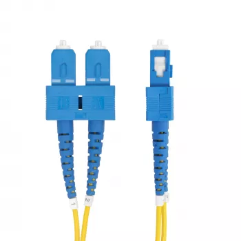 StarTech.com 3 m (9,8 pėd.) SC į SC (UPC) OS2 vienmodis dvipusis šviesolaidinis kabelis, 9/125 µm, 40G/100G plokščias, nejautrus lenkimui, maži įterpimo nuostoliai – LSZH šviesolaidinis trumpiklis