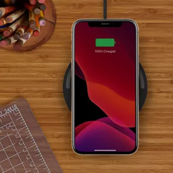 Belkin Boost Charge WIA001VFBK belaidis įkroviklis, juodas