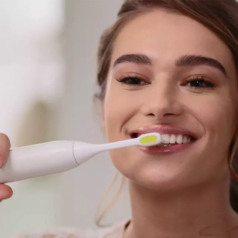Vibruojantis dantų šepetėlis Silk'n ToothWave - baltas