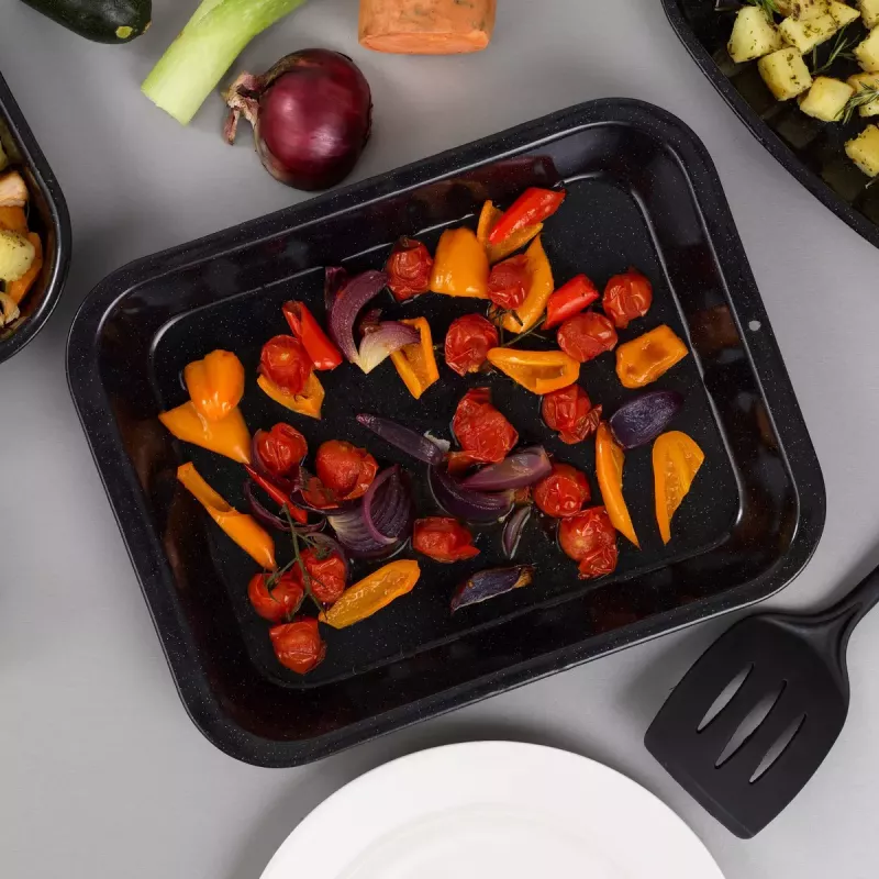 Kepimo ir pjaustymo padėklų rinkinys Russell Hobbs CW207011EU 3 vnt. — kepimo padėklas ir dvi pjaustymo lentelės