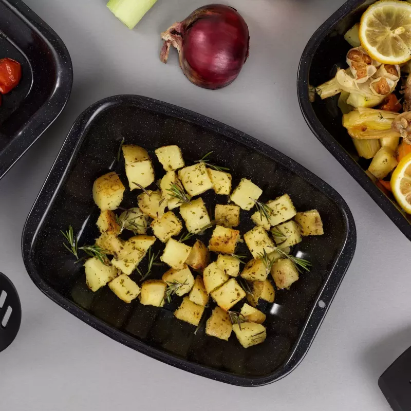 Kepimo ir pjaustymo padėklų rinkinys Russell Hobbs CW207011EU 3 vnt. — kepimo padėklas ir dvi pjaustymo lentelės