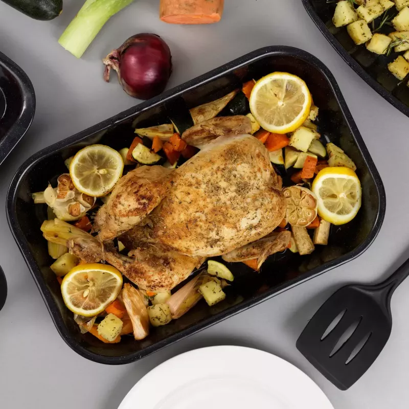 Kepimo ir pjaustymo padėklų rinkinys Russell Hobbs CW207011EU 3 vnt. — kepimo padėklas ir dvi pjaustymo lentelės
