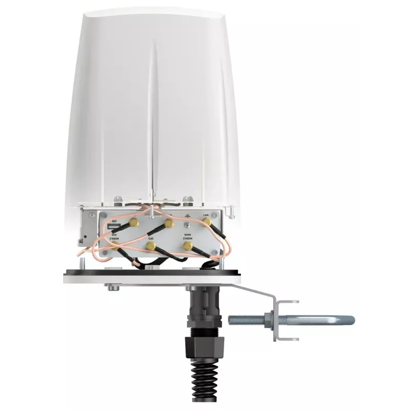 Įvairiakryptė tinklo antena QuWireless QuSpot PoE/LAN 4 dBi, 0,694–6 GHz, vertikali poliarizacija