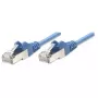“Intellinet” tinklo komutacinis kabelis, Cat5e, 7,5 m, mėlynas, CCA, SF/UTP, PVC, RJ45, paauksuoti kontaktai, apsauga nuo užkliuvimo, su apsauginiu gaubteliu, garantija visam eksploatavimo laikui