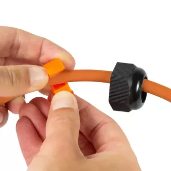 Laido jungtis LogiLink NP0081 2x RJ45 juoda