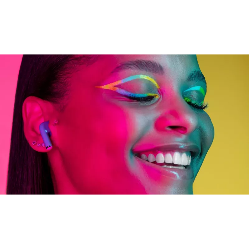 Music Sound Swag SWAG yra kapsulės formos „Bluetooth“ ausinės, siūlomos daugybe ryškių, itin madingų spalvų.