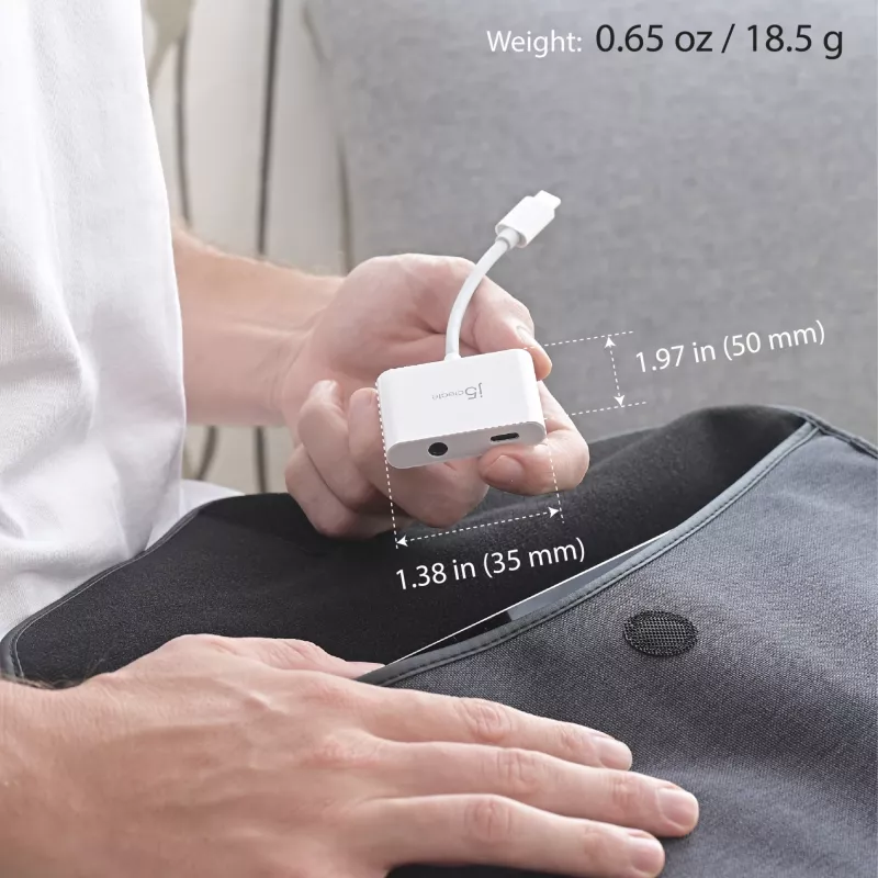 j5create JCA122 USB-C® į 3,5 mm garso adapteris su maitinimo tiekimu, juoda
