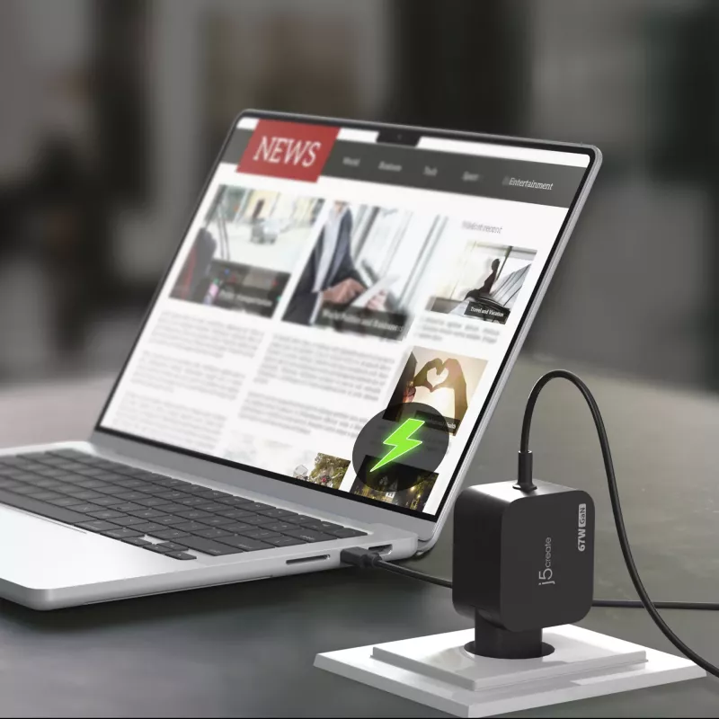 j5create JUP1565DC 67W GaN PD USB-C® mini įkroviklis su 6 tipų nuolatinės srovės jungtimis-EU, juodas