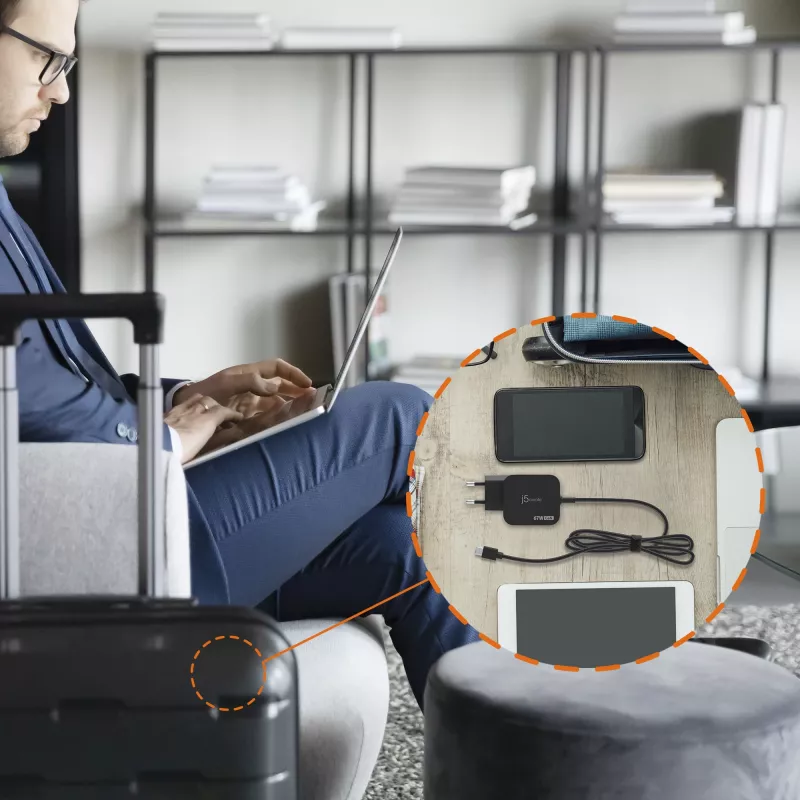 j5create JUP1565DC 67W GaN PD USB-C® mini įkroviklis su 6 tipų nuolatinės srovės jungtimis-EU, juodas