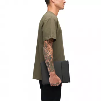 Planšetės dėklas Incase Crosstown Sleeve 11 colių planšetei, juodas