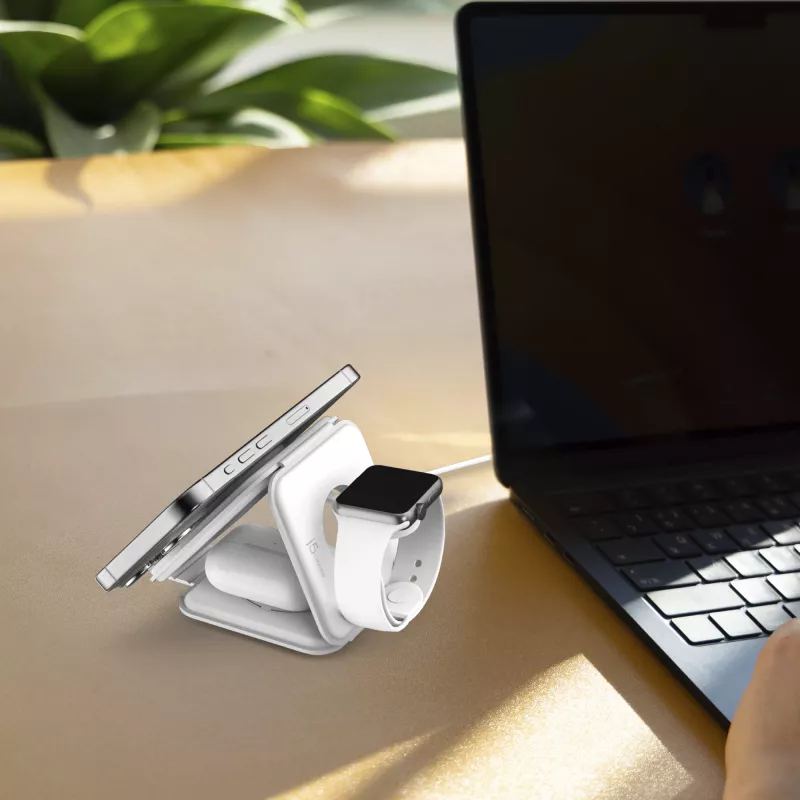 j5create Qi2 3-in-1 Magnetinė Kelioninė Belaidė Įkrovimo Stotelė USB Greitas Įkrovimas Balta