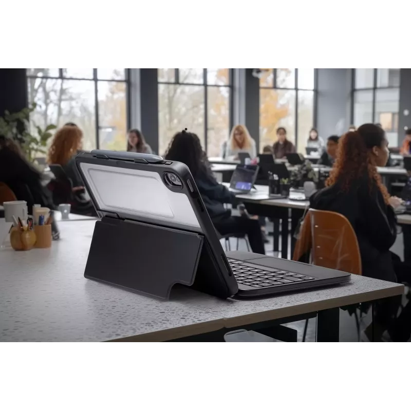 ZAGG Tough Keys-Apple-iPad 10-osios kartos/A16-Juoda-Vokiška (B2B ruda dėžutė)