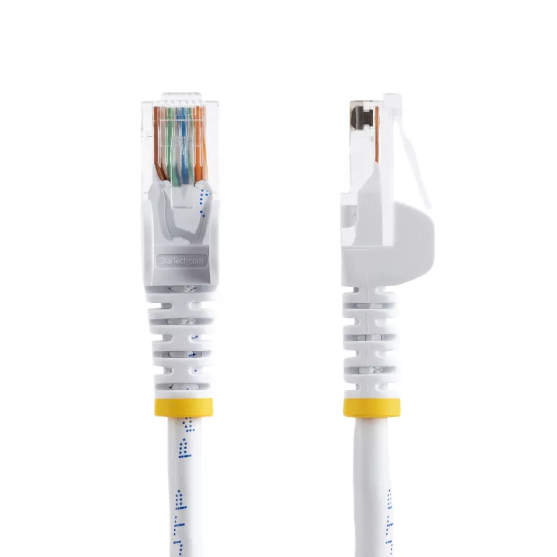 StarTech.com Cat5e eterneto komutacinis kabelis su nesikabinančiomis RJ45 jungtimis – 5 m, baltas