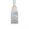 StarTech.com Cat5e eterneto komutacinis kabelis su nesikabinančiomis RJ45 jungtimis – 5 m, baltas