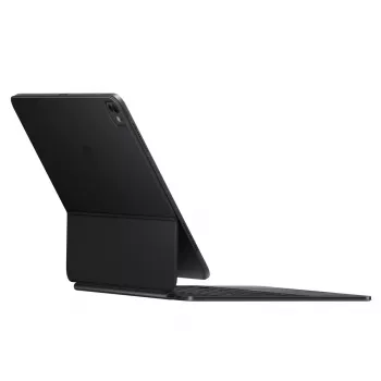 Apple Magic klaviatūra, skirta iPad Pro 13 colių M4, švediška, juoda, belaidė, QWERTY