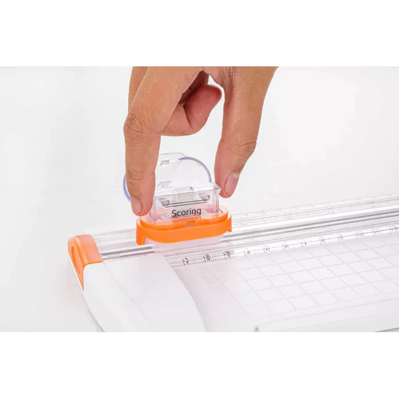 PEACH popieriaus pjaustytuvas PC200-10 A4 3-in-1 — A4 pjaustymo lenta su 3 pjaustymo tipais