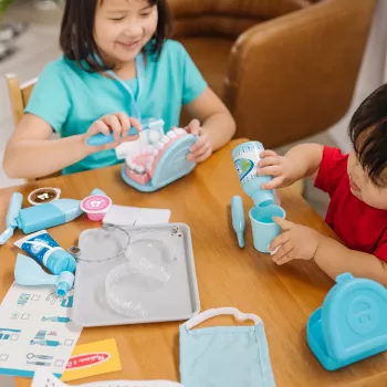 Žaislinis stomatologo rinkinys Spinmaster Melissa & Doug Super Smile Dentist, tinkamas nuo 3 metų, įvairiaspalvis