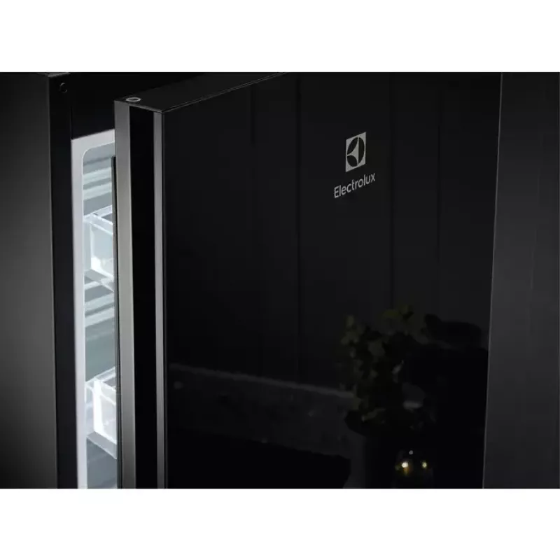 Electrolux LNT7ME36K2 šaldytuvas su šaldikliu, 367 l (šaldytuvas 266 l, šaldiklis 101 l), apatinis šaldiklis, No Frost, energijos klasė E, juodas