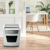Popieriaus smulkintuvas LEITZ IQ Autofeed Small Office50 P4 — mikro pjovimas 4x28 mm, automatinis 50 lapų padavimas, 22 cm anga, 20 L talpykla