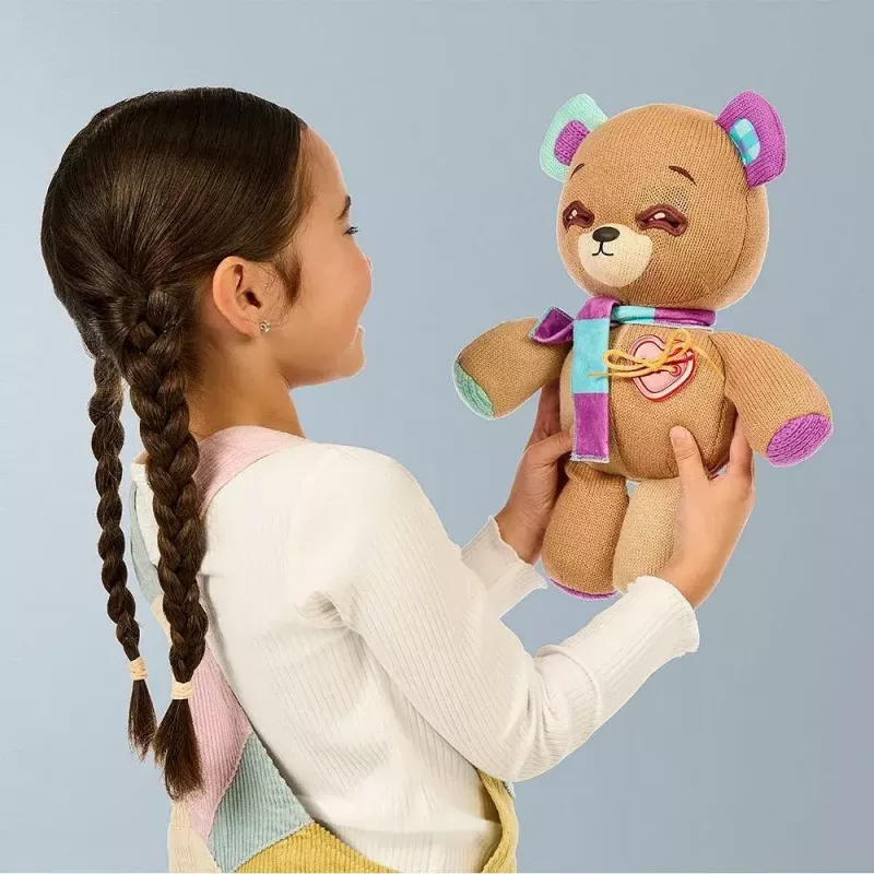 Interaktyvus pliušinis talismanas Cobi Thready Bear — judesiu aktyvuojamas žaislas su garsu ir jutikliais