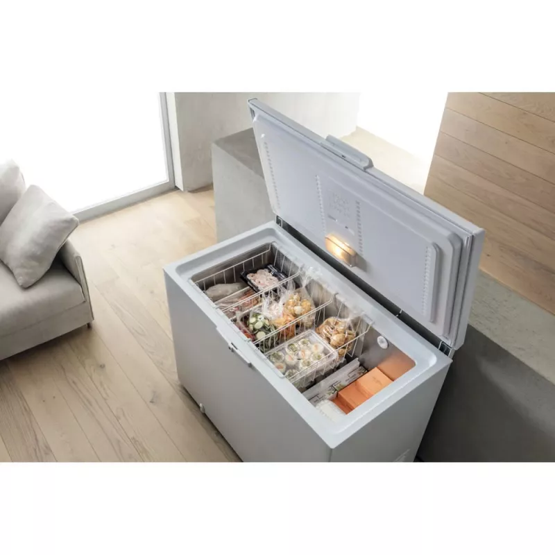 Whirlpool WHE31352 FO 3 šaldomoji dėžė laisvai pastatoma 315 l balta