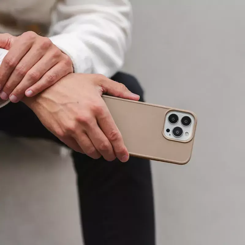 Woodcessories Bio Case MagSafe dangtelis taupe spalvos, skirtas iPhone 14 Pro