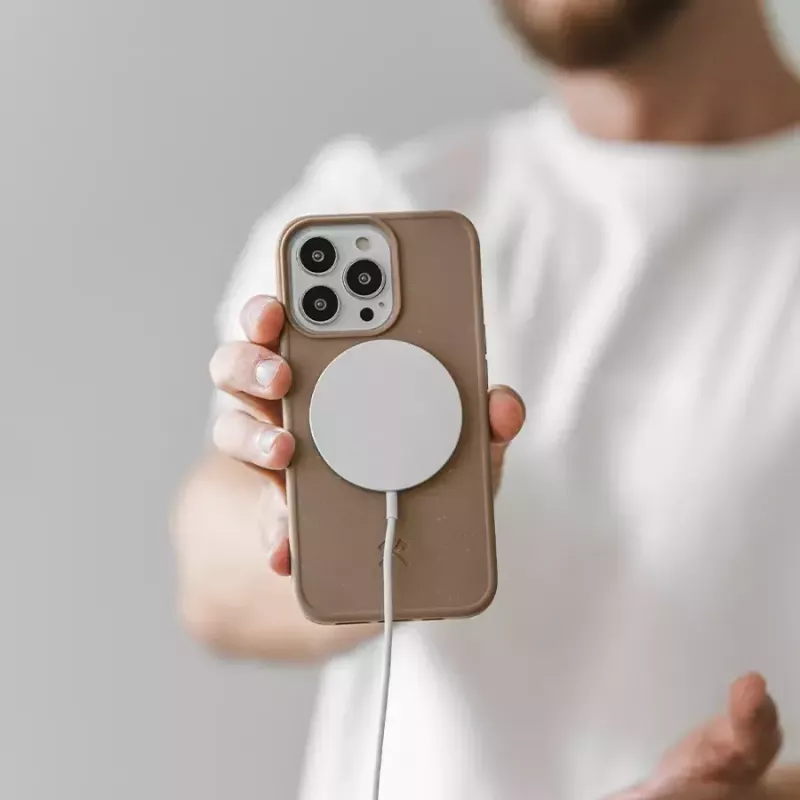 Woodcessories Bio Case MagSafe dangtelis taupe spalvos, skirtas iPhone 14 Pro