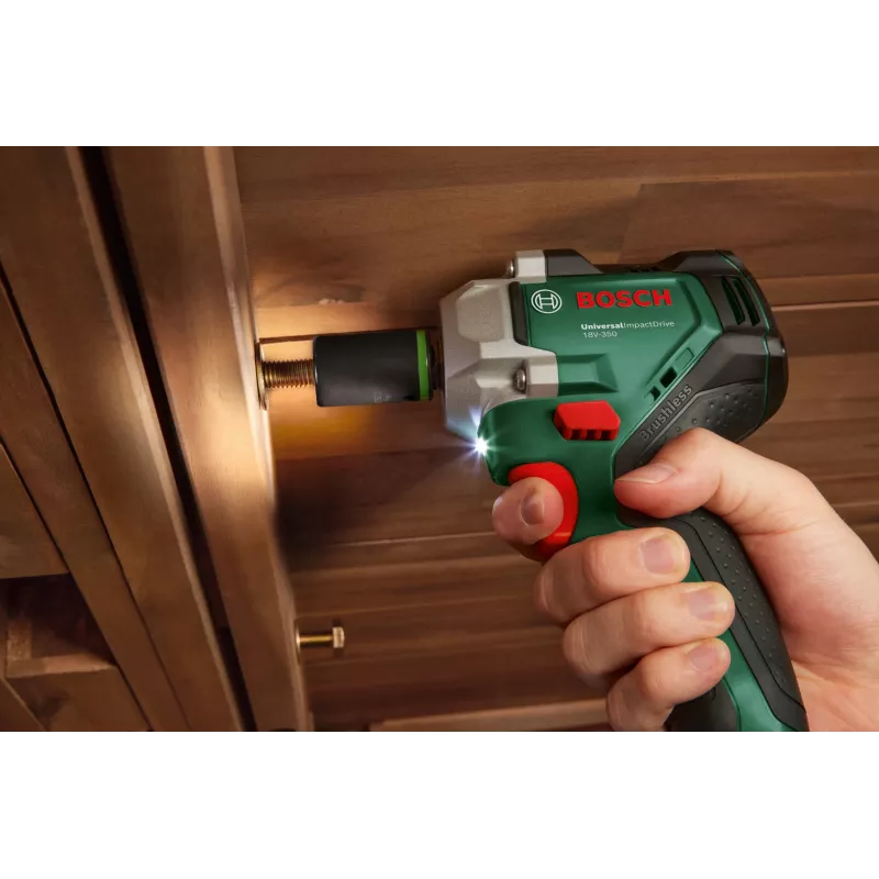Bosch UniversalImpactDrive 18V-350 (Įrankis be baterijos + šešiabriaunis adapteris + 3 veržlės 17, 19, 21 mm)