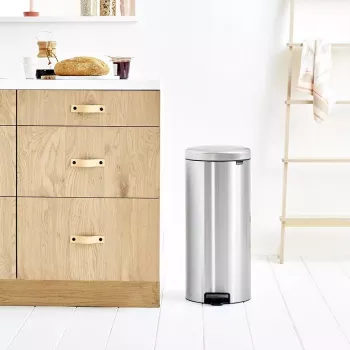 Pedalinė šiukšliadėžė Brabantia newIcon apvali šlifuoto plieno skersmuo 30 cm