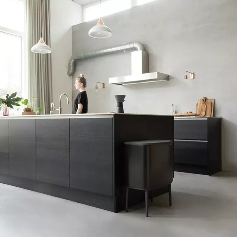 Šiukšliadėžė Brabantia 316067 33L stačiakampė nerūdijančio plieno juoda