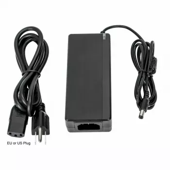 „Intellinet“ 5 prievadų gigabitinio eterneto PoE+ komutatorius su SFP prievadu, 91 W galios biudžetas