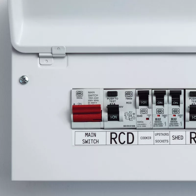 Brother PT-E560BTSP etikečių spausdintuvas, terminio perkėlimo, 180 x 180 DPI, 30 mm/s, laidinis ir belaidis ryšys, HSE/TZe, Bluetooth, QWERTZ