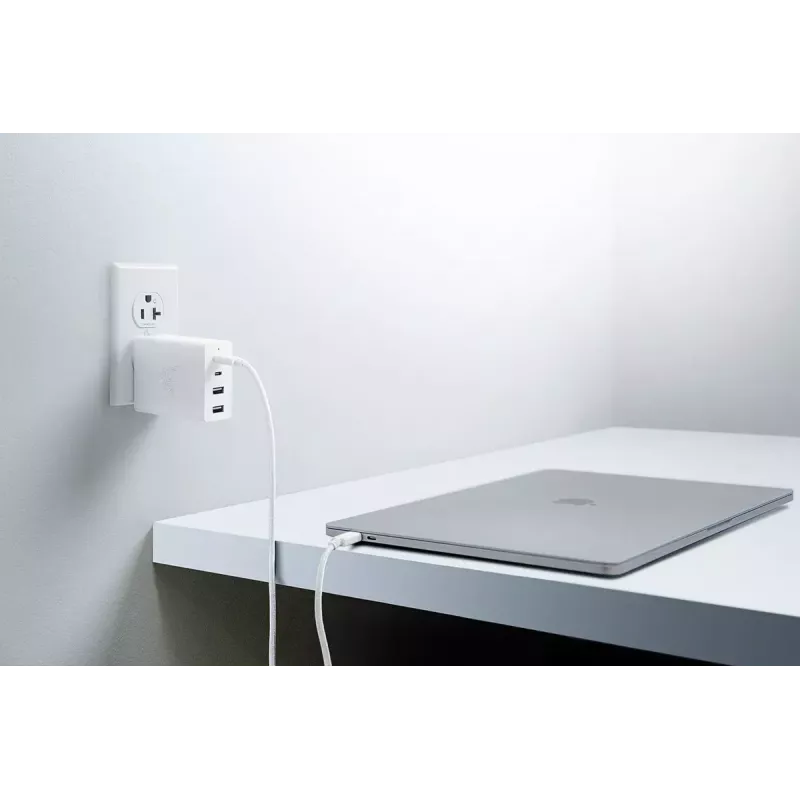 Pakrovėjas Razer RC21-01700200-R3M1 vidinis kintamosios srovės 2 USB Type-C baltas