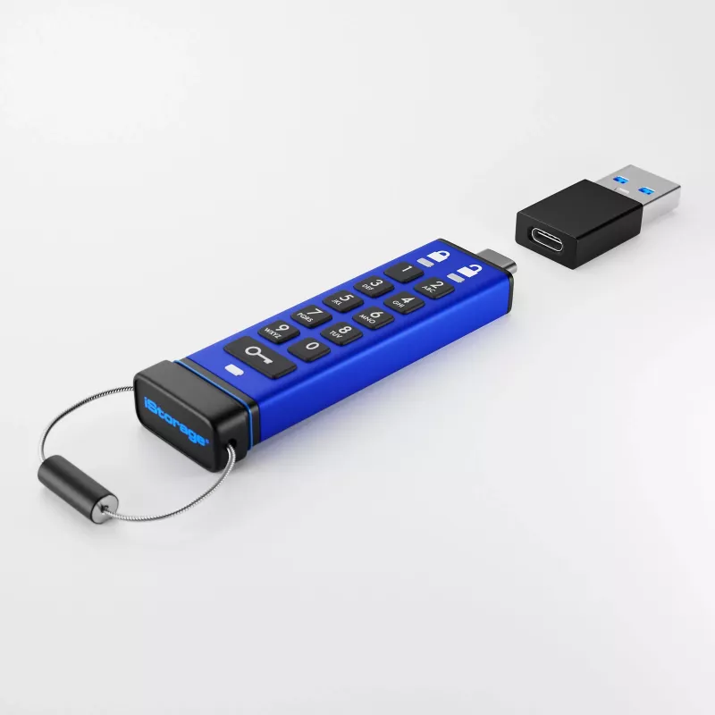 iStorage datAshur PRO+C 128GB | FIPS 140-3 3 lygio sertifikuotas | Saugus USB Type-C diskas | AES-XTS 256 bitų aparatinė šifravimo apsauga | Apsaugotas PIN kodu | Pridedamas Type C-A adapteris