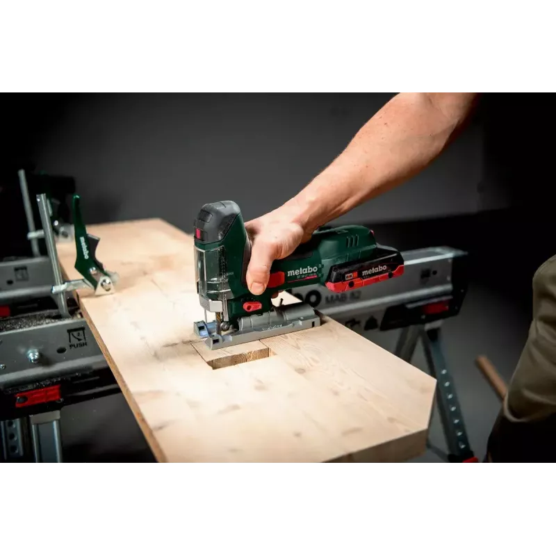 Siaurapjūklis Metabo ST 18 LT 130 BL