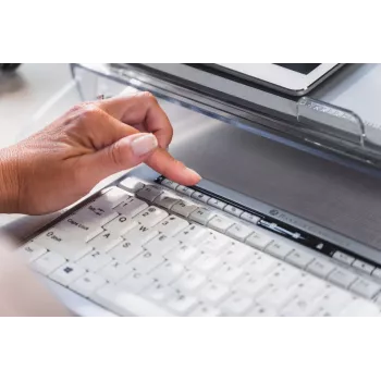 BakkerElkhuizen S-Board 840 DE Qwertz, Tenkeyless (80 - 87%), laidinis, USB, žirklinis jungiklis, QWERTZ, šviesiai pilka, balta