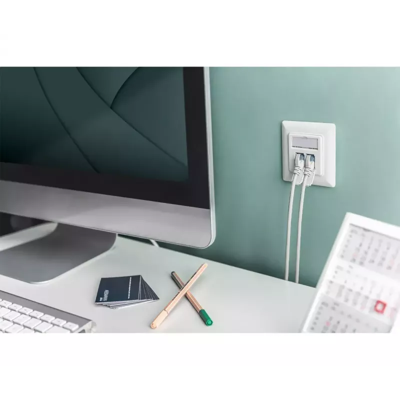 Daugialypės terpės / „Keystone“ modulių priekinė plokštė „Digitus DN-93831“