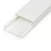 StarTech.com Kietas kabelių tvarkymo latakas su lipnia juosta ir dangteliu, 1-1/4 colio (32 mm) plotis x 3/8 colio (11 mm) aukštis - 3 pėdų (1 m) ilgis, PVC tinklo/maitinimo laidų slėptuvas/sieninis laidų latakas, telpa iki 12 kabelių, UL sąraše