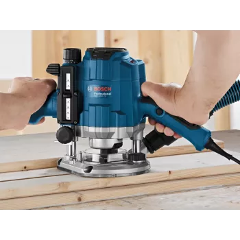 Bosch GOF 1250 CE juoda, mėlyna 24000 aps./min 1250 W