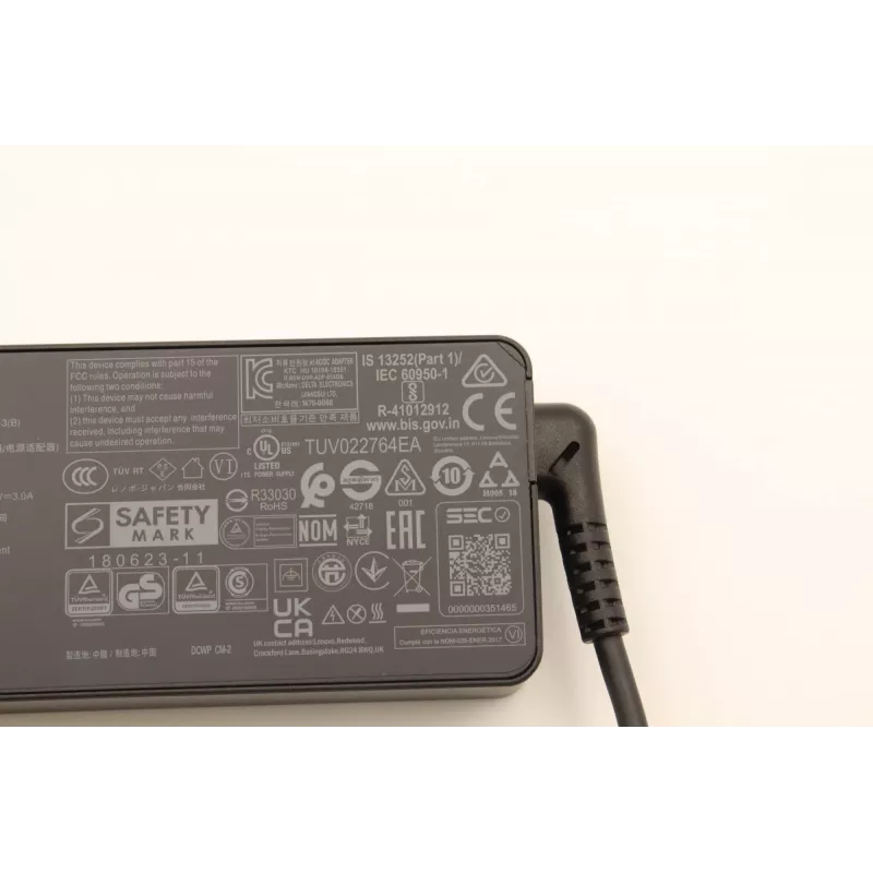 Lenovo 5A10W86250 maitinimo adapteris / keitiklis Vidaus 65 W Juoda