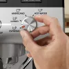Espreso aparatas KRUPS XP801T pusiau automatinis su įmontuotu malūnėliu, 3 L vandens bakelis, 2 puodelių išpylimas, juoda / nerūdijantis plienas