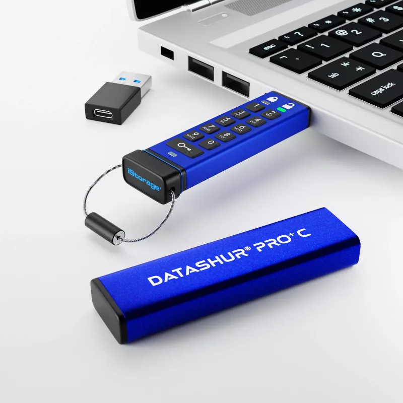 iStorage datAshur PRO+C 256GB | FIPS 140-3 Level 3 sertifikuotas | Saugus USB Type-C diskas | AES-XTS 256 bitų aparatinė šifravimas | Apsaugotas PIN kodu | Pridedamas Type C-A adapteris