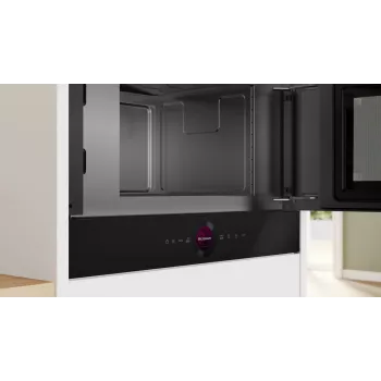 Bosch Serie 8 BFR7221B1 mikrobangų krosnelė Juoda Solo mikrobangų krosnelė Įmontuojama 21 L 900 W
